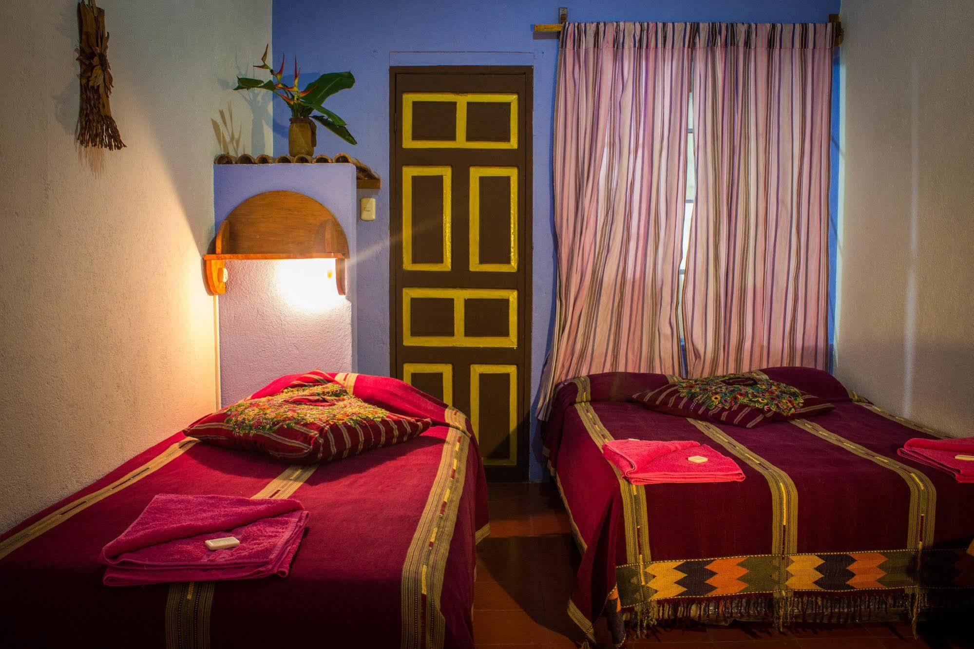 Hotel Y Restaurante La Casa Rosa Санта-Крус-ла-Лагуна Экстерьер фото